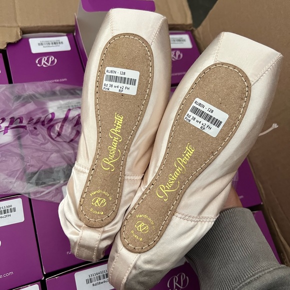Russian pointe Rubin ballet shoes - Picture 1 of 4